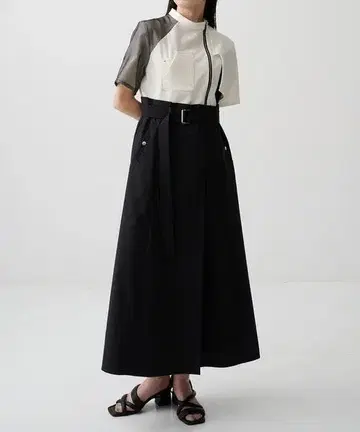 유나이티드 도쿄 화이트/블랙 롱 원피스