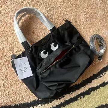 신품 ANYA HINDMARCH 아냐 하인드마치 토트백 숄더백 블랙