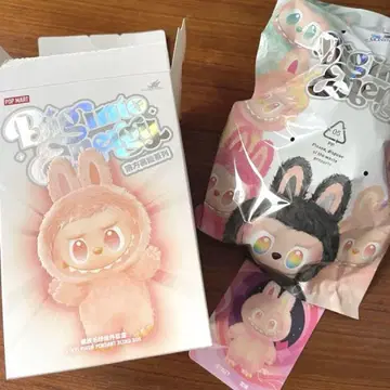 정품 Big into Energy 라부부 봉제 인형 LOYALITY