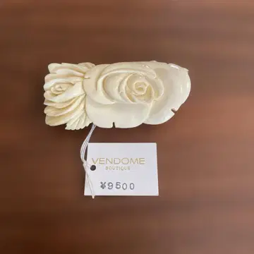 VENDOME BOUTIQUE 장미 디자인 브로치