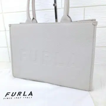 미사용 FURLA 토트백 원더 A4 수납 가능 자립 가죽