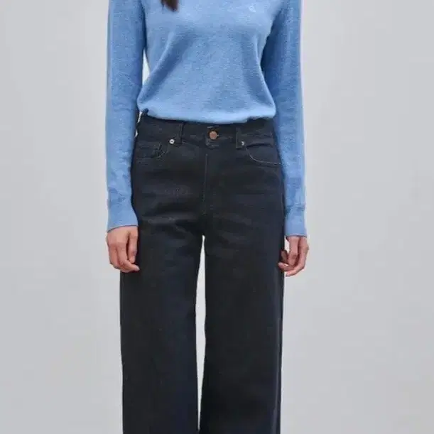 【BAON】[unisex] Harku cut wide denim pants BAON Haruku Cut Wide Denim Pants on Bunjang Global Site.