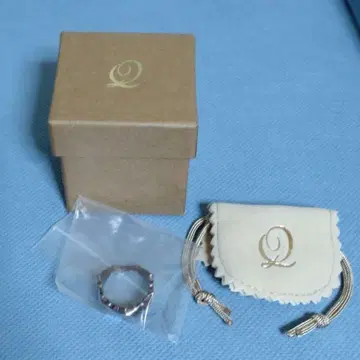 [미사용 새상품] 우타프리 Q UP 왕관 반지 [아이]