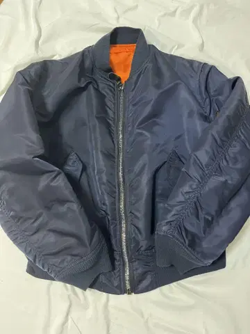 ALPHA INDUSTRIES MA-1 플라이트 자켓 네이비
