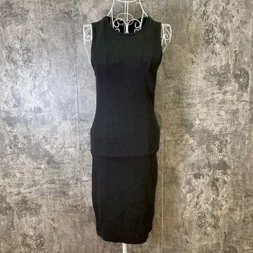 ZARA 자라 롱 슬리브리스 니트 원피스 블랙 돌려입기 좋음(M)
