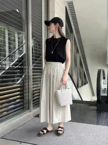 유나이티드 아로즈 / 플레어 스커트