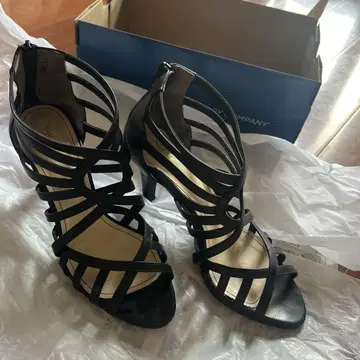 가죽 블랙 스트랩 샌들 24cm