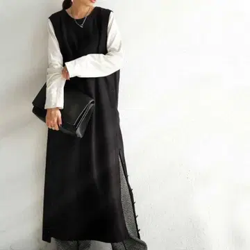 안티카 패턴 토르소 원피스 베스트 노스 블랙
