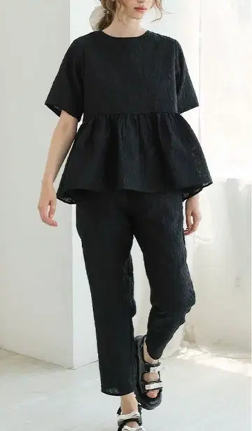 새상품 DONOBAN 도노반 시어 자카드 셋업 브라 숏 기장