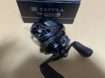 다이와 타투라 300XHL 왼쪽 핸들