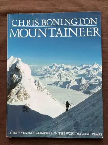 Chris Bonington: Mountaineer 사인 포함