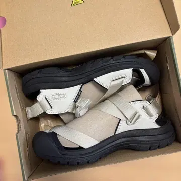 [미사용] KEEN 제라포트 II 샌들 US 8