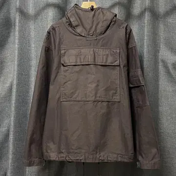 다크 브라운 후드 달린 파카