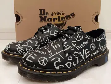 새상품 Dr. Martens 1461 3홀 SCRIPTBLACKHAND