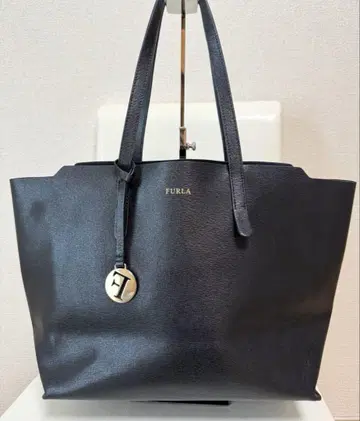 FURLA 풀라 사리 토트백 가죽 블랙 A4 통근용