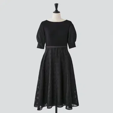 폭시 NY 카테리나 원피스 81,400엔 블랙 새상품급