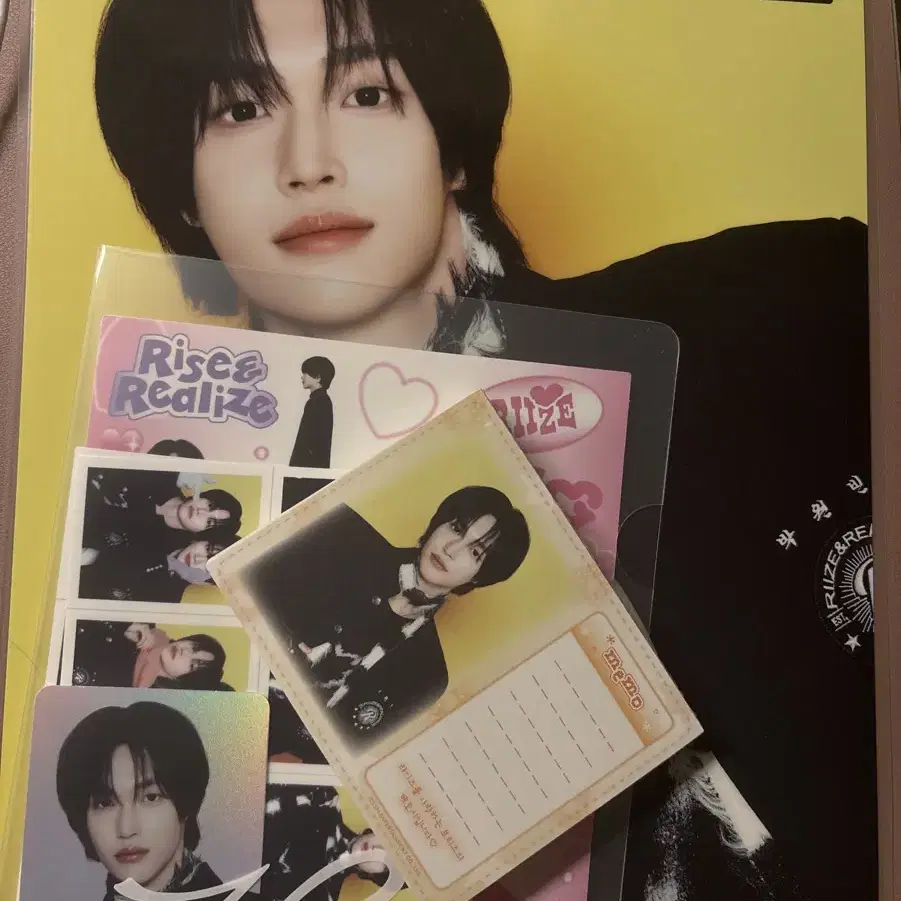 RIIZE MD Hug Rug ラグ ウォンビン トニャンドク WONBIN RIIZE MD Hug Rug ラグ ウォンビン トニャンドク WONBIN - メルカリ