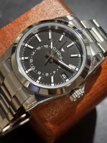 커스텀 mod nh35 오토매틱 탑재 데이트 표시 블랙 36mm
