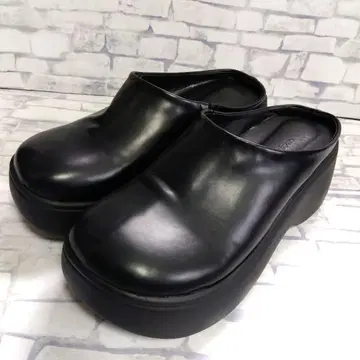 wee9s 츄비 두꺼운 밑창 플랫 슈즈 사보 샌들 블랙