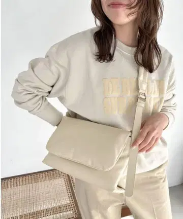 SLOBE IENA Fluffy Regular 숄더백 vanilla