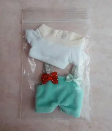 무속성 인형 10cm