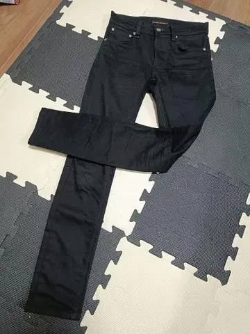 누디 진스 NUDIE JEANS 블랙 스트레이트 데님 팬츠