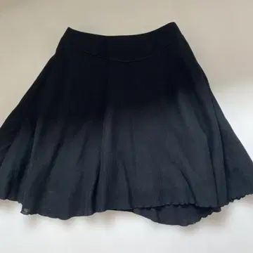 FOXEY 블랙 플레어 스커트