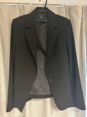 블랙 테일러드 재킷