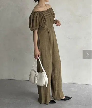 Thevon. 스퀘어넥 올인원