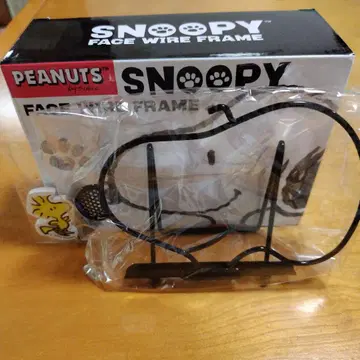 PEANUTS 스누피 페이스 와이어 프레임