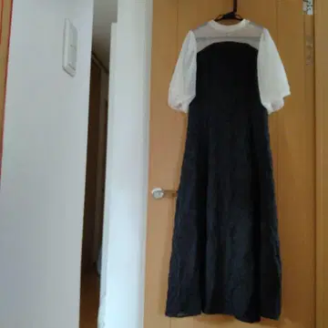 퍼프 슬리브 블랙 롱 원피스
