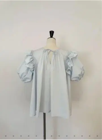 rosy monster triple frill blouse 라이트 블루