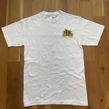 SHASA WEAR 화이트 자수 원포인트 사이즈 M 두꺼운 원단