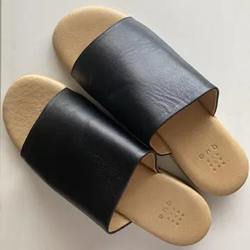 블랙 가죽 샌들 25cm