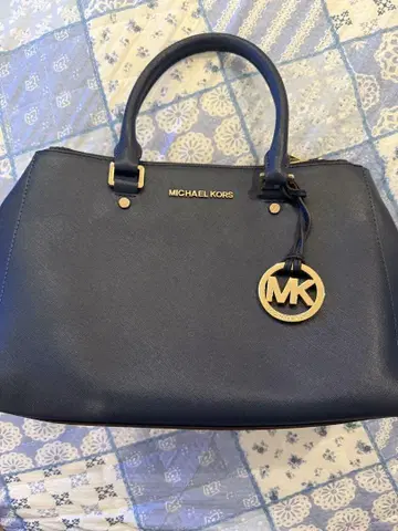 MICHAEL KORS 네이비 핸드백