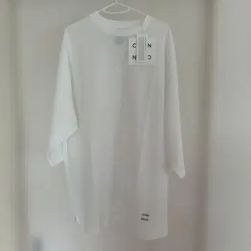 CITEN 화이트 장소매 티셔츠