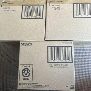 S.H.Figuarts 손오공 & 신룡 40주년 기념 에디션 피규어