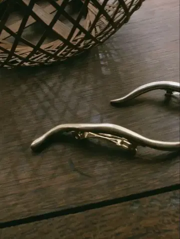 sykia Wadjet 헤어 바레트 gold