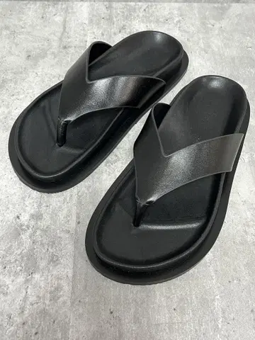 waa.studios 탭 샌들