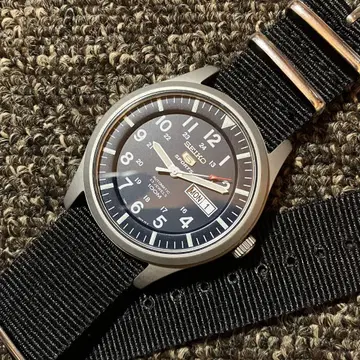 SEIKO 세이코 5 밀리터리 네이비 다이얼 오토매틱 중고품