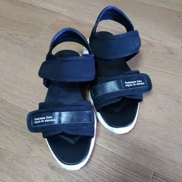 MANA 검은색 벨트 샌들