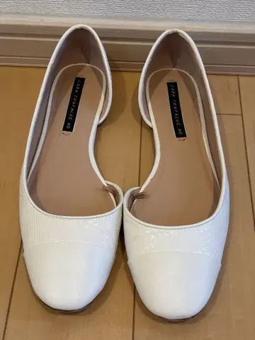 ZARA TRF 발레 슈즈 26.0cm 화이트 컬러