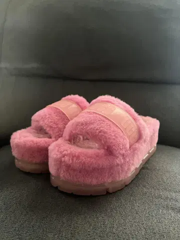 핑크 퍼 통굽 슬라이드 샌들