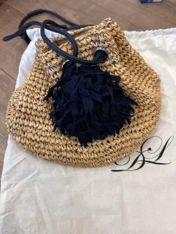 러들로우 라피아 태슬 미니백 NAVY