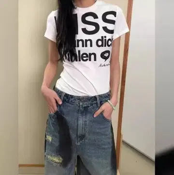 화이트 그래픽 프린트 티셔츠 M