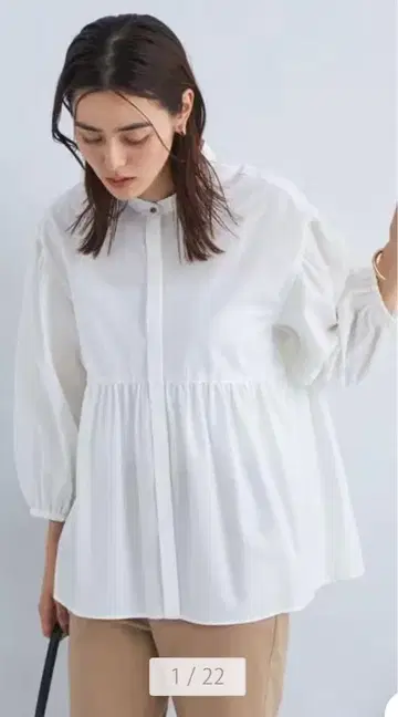 유나이티드 애로우즈 스탠드 페플럼 블라우스
