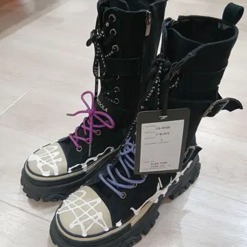 MAISONCOOLA 블랙 하이컷 스니커즈