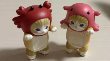 히퍼스 모푸산드 멘다코 냥 카니 냥 (시크릿)
