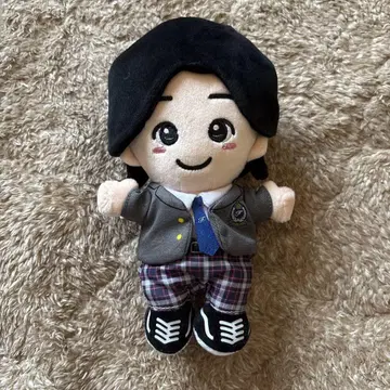 제니시스 인형 미소 짓는 캐릭터