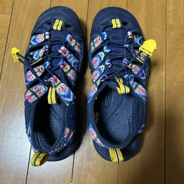KEEN 여성용 샌들